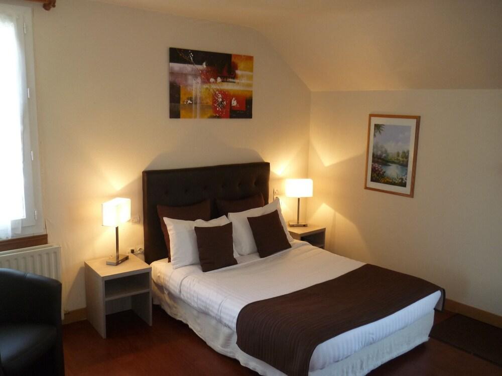 The Originals Boutique, Hotel Clos Sainte Marie, Невер Екстериор снимка