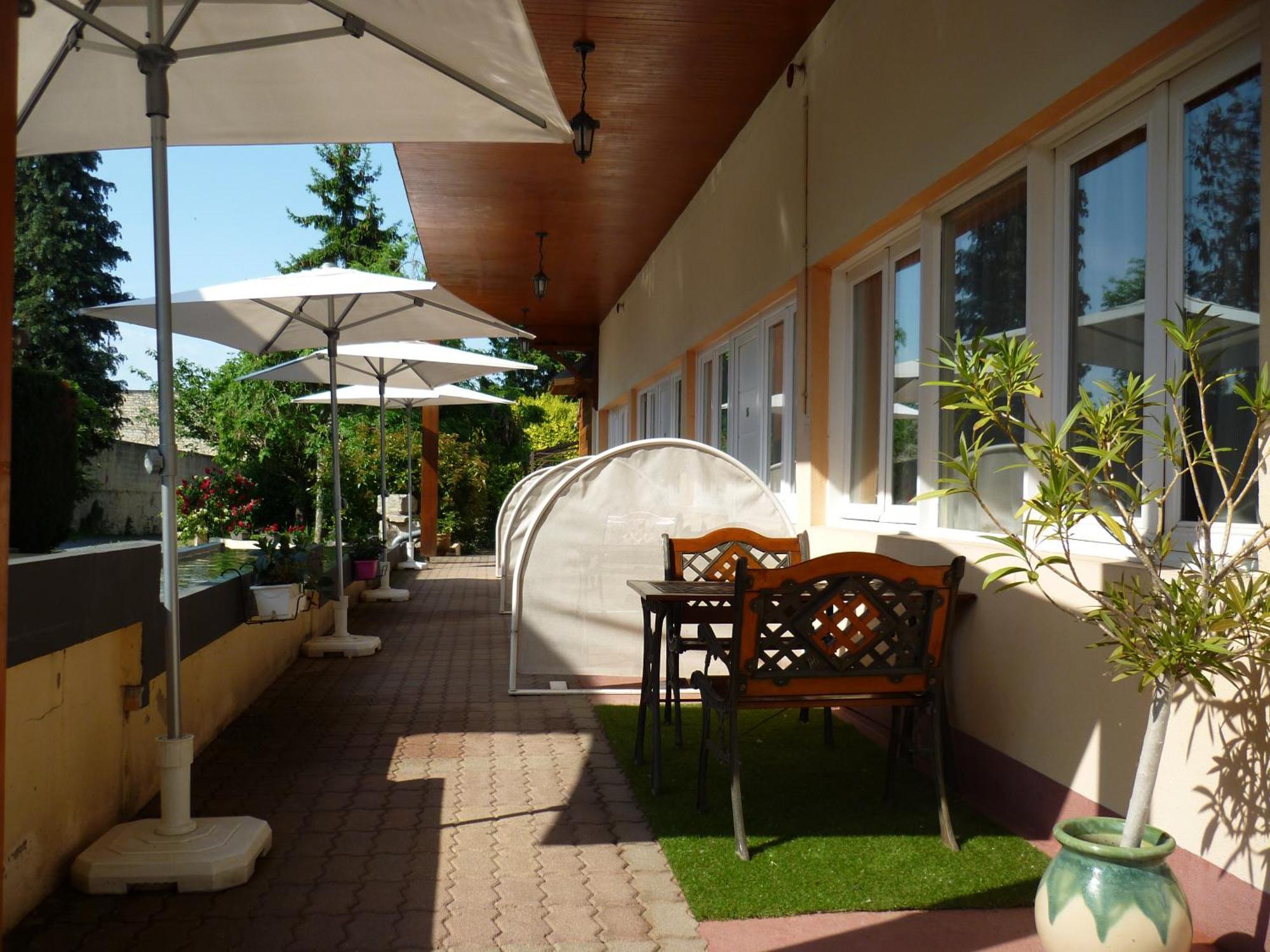 The Originals Boutique, Hotel Clos Sainte Marie, Невер Екстериор снимка