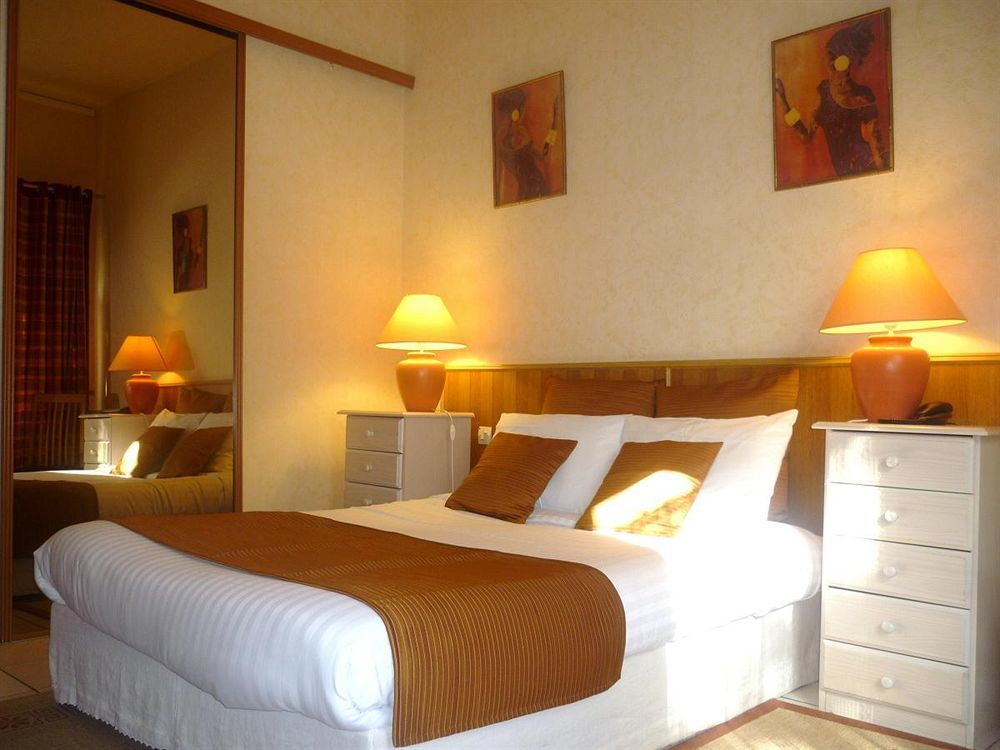 The Originals Boutique, Hotel Clos Sainte Marie, Невер Екстериор снимка